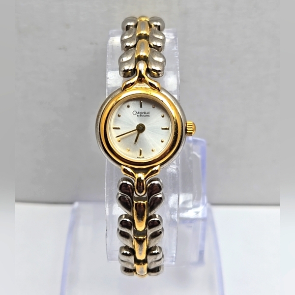 Caravelle by Bulova Accessories - Womens Caravelle By Bulova 46L49 Two-Tone 19mm Quartz Watch New Battery Petite